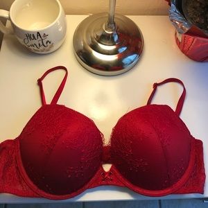 Victoria’s Secret Red Bombshell push up Bra